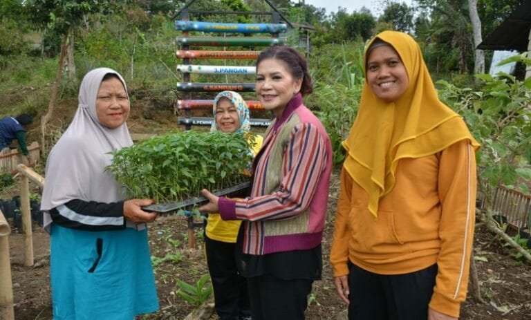 Ketua PKK Dairi Optimis Desa Pasi Jadi yang Terbaik di Sumut
