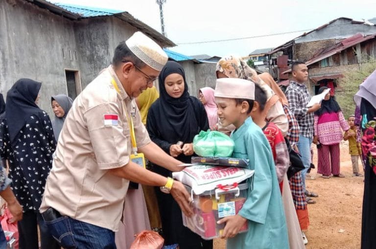 Yayasan Jamil Solution Salurkan Ratusan Paket ke Yatim-piatu se-Kota Sibolga