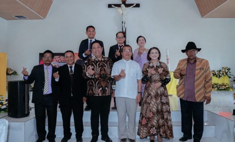 Hadiri Paskah Se-Rayon Sitinjo, Bupati Dairi Paparkan Pembangunan yang Sudah Terlaksana