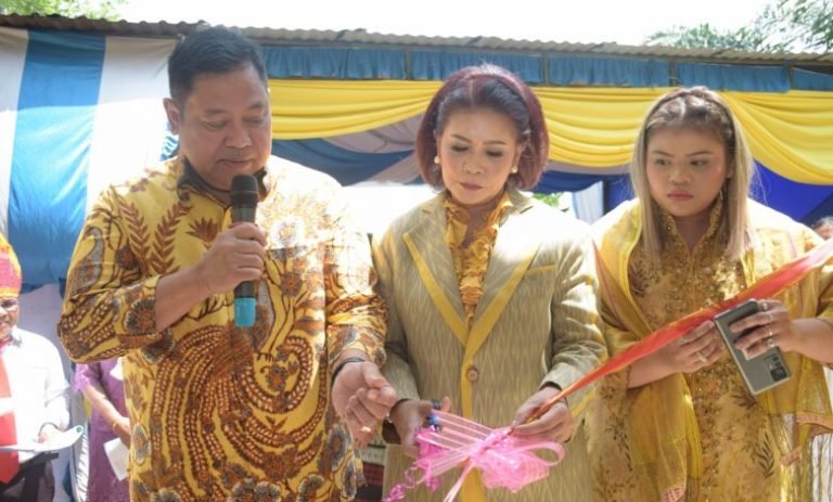 Resmikan Gedung Gereja Katolik Desa Gunung Meriah, Bupati Dairi Ajak Jemaat Jaga Harmoni