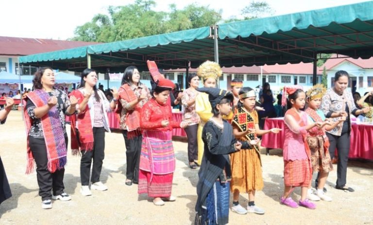 Lestarikan Kearifan Lokal, Guru Sidikalang Gelar Lomba Bertutur Cerita Rakyat Dairi
