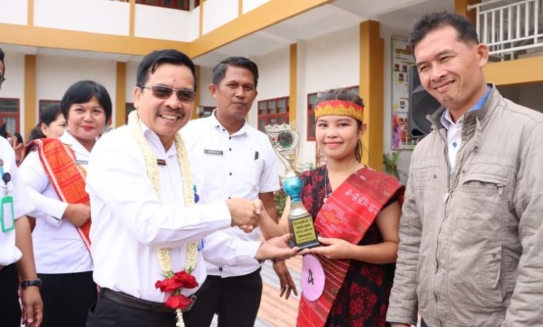 Juara I Vokal Solo Se-Kabupaten Dairi, Siska Simanjuntak Ingin Jajal Indonesian Idol