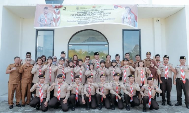 Lepas Kontingen Pramuka Dairi ke Jakarta, Eddy Berutu: Gerakan Pramuka Adalah Esensi Merdeka Belajar