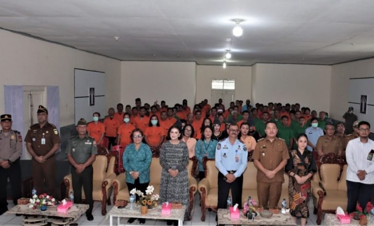 Sambut HUT RI, Pemkab Dairi Kunjungi dan Berikan Tali Asih Ke Warga Binaan Kelas II B Sidikalang