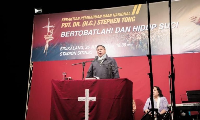 Bupati Eddy Berutu berharap KKR Pdt. Stephen Tong Membawa Kebaikan untuk Umat di Dairi