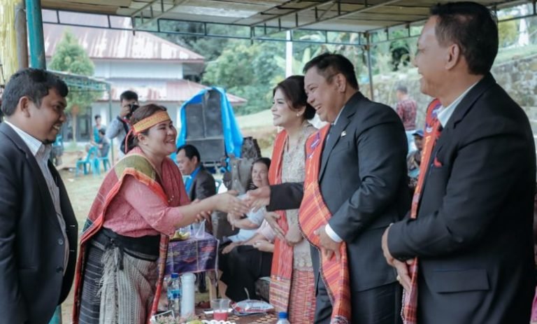 Pengurus Pomparan Raja Naiambaton Terbentuk di Sinehi, Bupati Dairi: Jadilah Pengayom, Tetap Jaga, dan Lestarikan Adat Istiadat