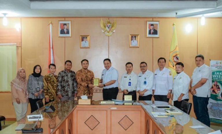 Terima Hasil Riset RPJPD FISIPOL UGM Tahun 2005-2025, Bupati Dairi: Perlu Kerja Keras