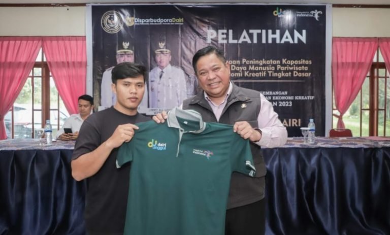 Bupati Eddy Berutu Minta Pelaku Pariwisata dan Ekonomi Kreatif di Dairi Kembangkan Kemampuan Diri