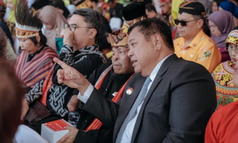 Setelah dari Korea Selatan, Bupati Dairi Kembali Diundang Hadiri Festival HAM di Singkawang