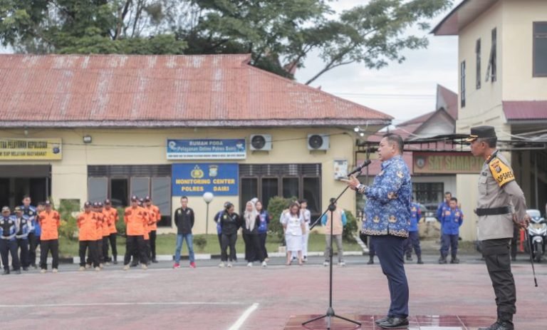 Bupati Eddy Berutu Hadiri Apel Gelar Pasukan Pengamanan Aquabike Jetski World Championship 2023