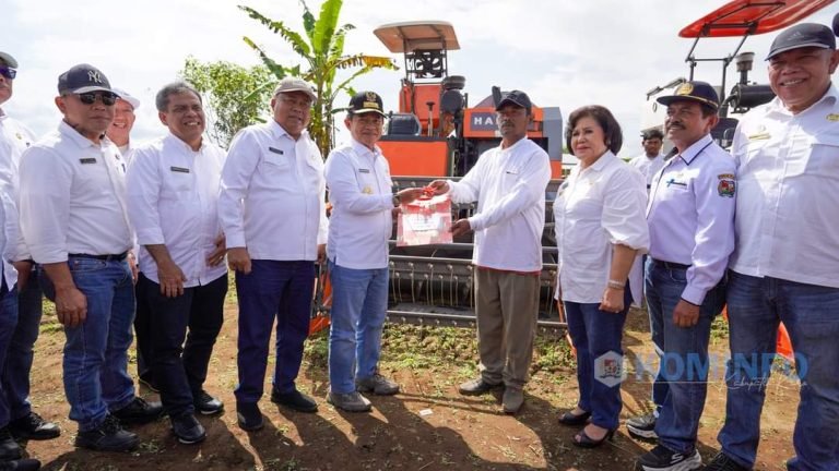Bupati Karo Cory Sriwaty Sebayang dan Pj Gubernur Lakukan Gerakan Sumut Menanam