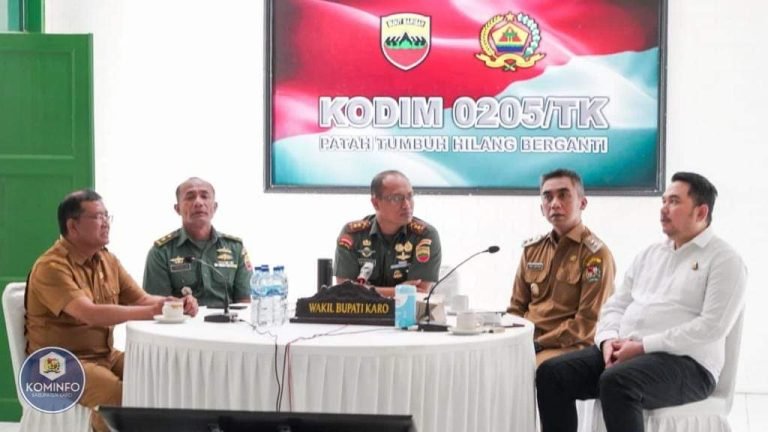 Wakil Bupati Karo Theopilus Ginting Hadiri Vidcon Penyelenggaraan Komsos Dengan Aparat Pemerintah