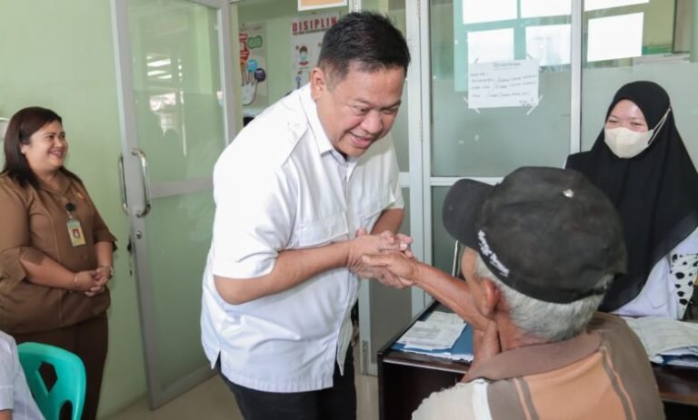 Pastikan Layanan Kesehatan Berjalan Baik, Bupati Eddy Kunjungi Puskesmas Huta Rakyat dan Batang Beruh