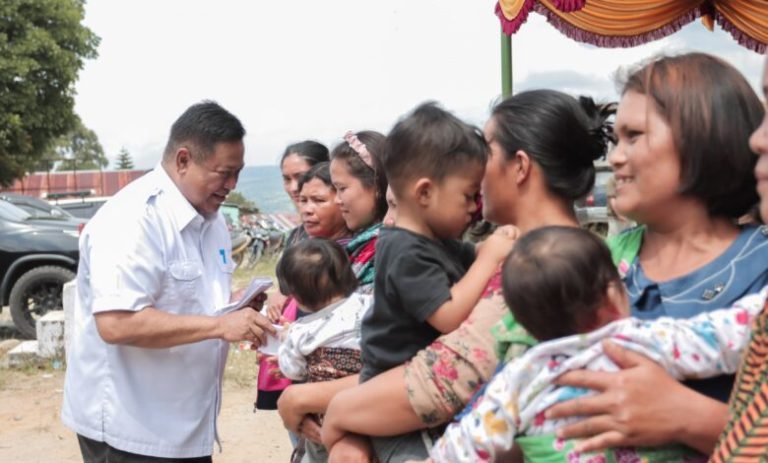 Bupati Eddy Berutu Sampaikan Apresiasi Kepada Warga Parbuluan Yang ikut Program KB