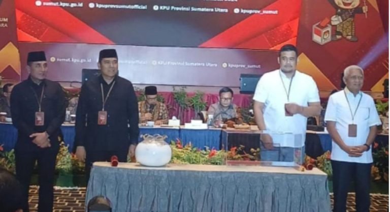 KPU Sumut Lakukan Pencabutan Nomor Urut Paslon Gubsu dan Cagubsu: Bobby-Surya Nomor 1, Edy-Hasan 2