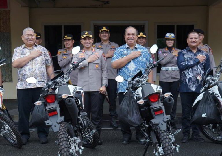 Bupati Asahan Serahkan 4 Unit Sepeda Motor ke Polres Asahan